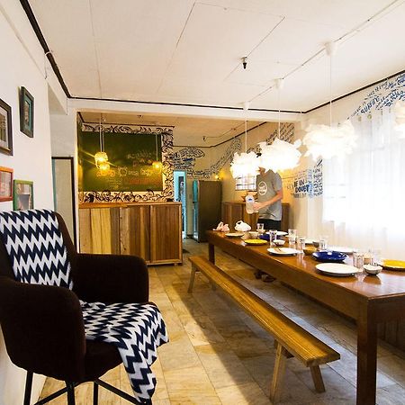 Go Surfari House Vandrarhem Baler Exteriör bild